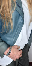 Load image into Gallery viewer, Women Chic 11