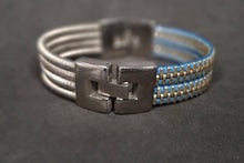 Load image into Gallery viewer, Women Chic 11