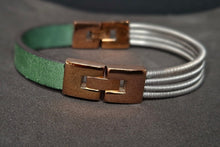 Load image into Gallery viewer, Women chic 9
