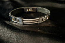 Load image into Gallery viewer, Men Chic 19
