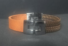 Load image into Gallery viewer, Women Zipper 1
