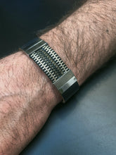 Load image into Gallery viewer, Men Zipper Deluxe 12
