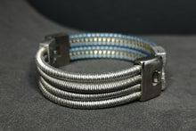 Load image into Gallery viewer, Women  Chic 4
