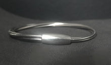 Load image into Gallery viewer, Women Chic 20
