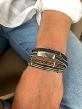 Load image into Gallery viewer, Men Chic 17
