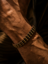 Load image into Gallery viewer, Men Chic 4
