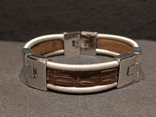 Load image into Gallery viewer, Women Ultra Chic 12
